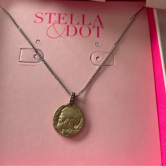 Stella & Dog Heritage Coin Mini Pendant Necklace - Picture 5 of 6